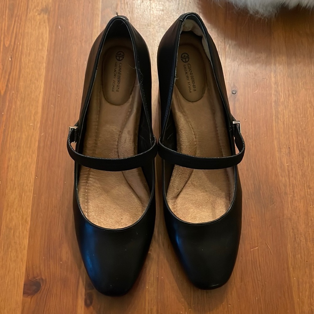 Giani Bernini chunky heel black pumps with Mary Jane straps size 11 new
